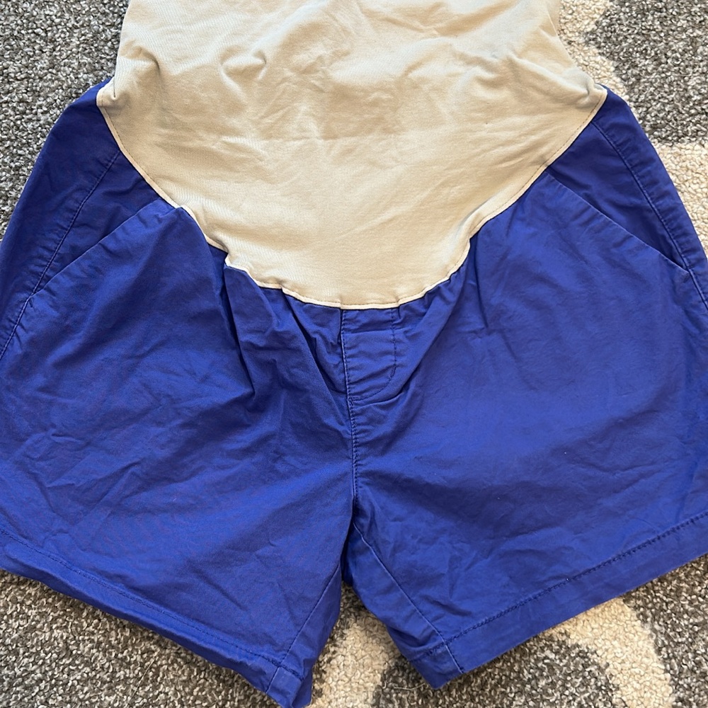 Old Navy Maternity Shorts Size 8